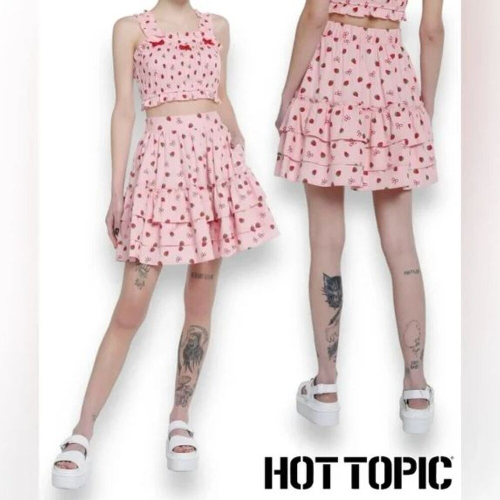 Sweet Society Hot Topic Medium Pink Strawberry Print Top And Skirt Set